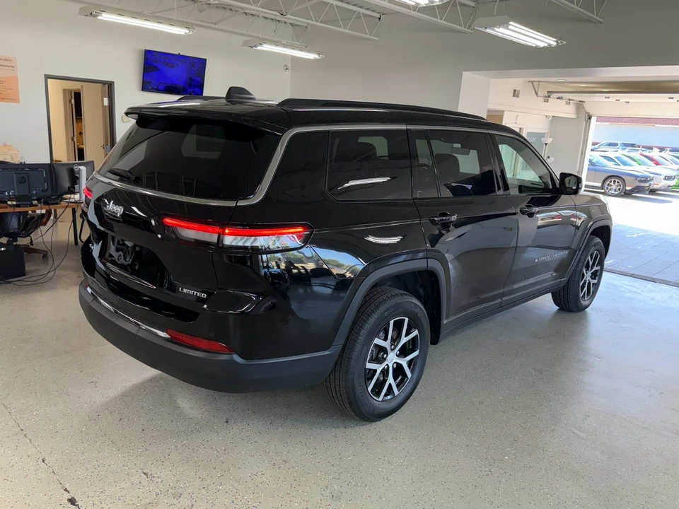 2025 Jeep WL Grand Cherokee - Image 12 of 21