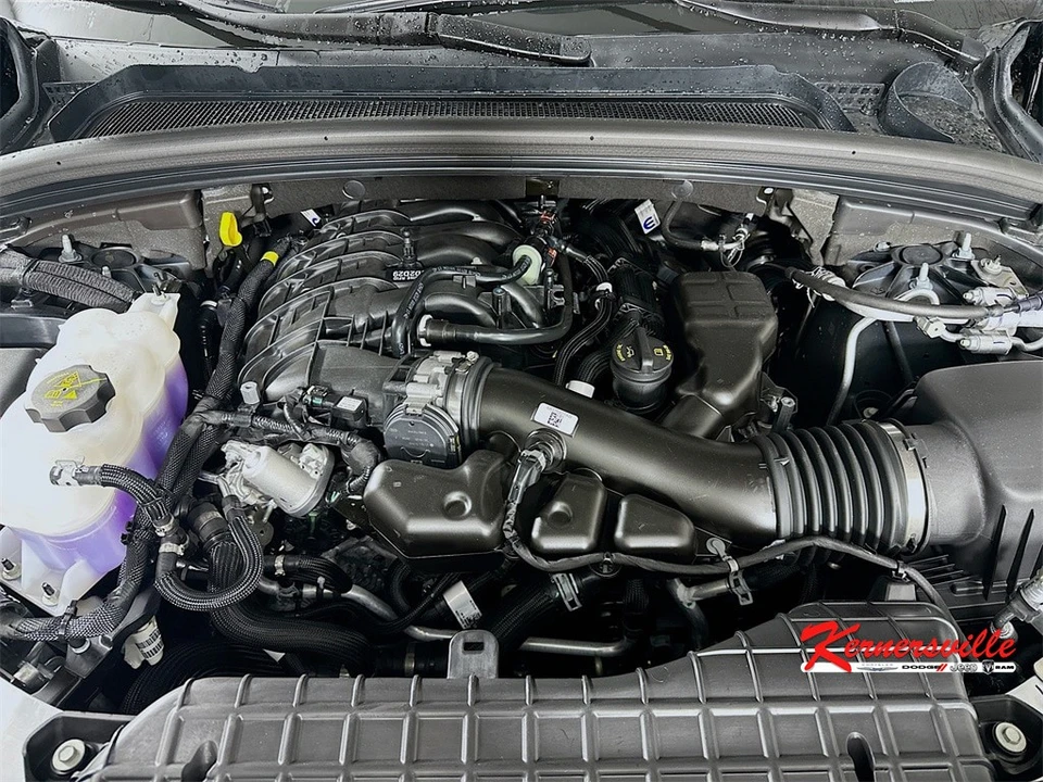 2025 Jeep KL Cherokee - Image 18 of 21