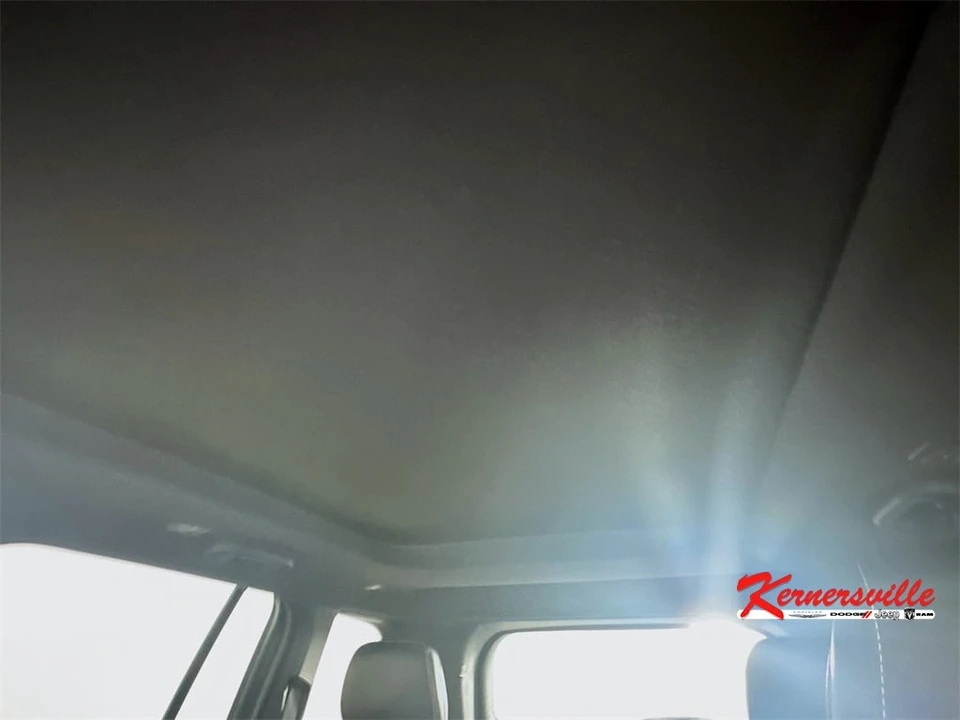 2025 Jeep WL Grand Cherokee - Image 14 of 21
