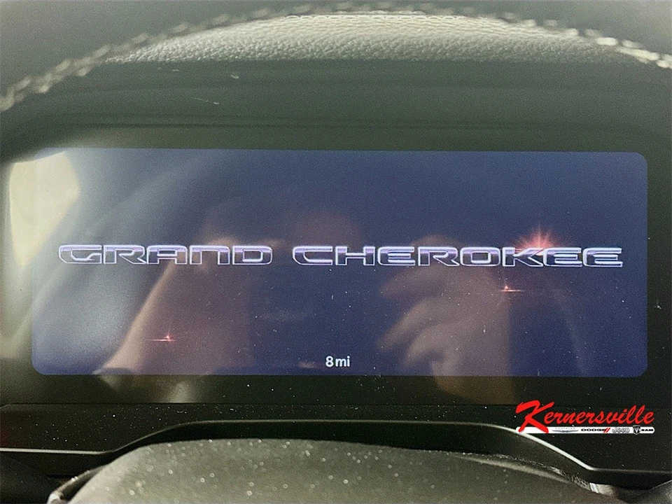 2025 Jeep WL Grand Cherokee - Image 11 of 12