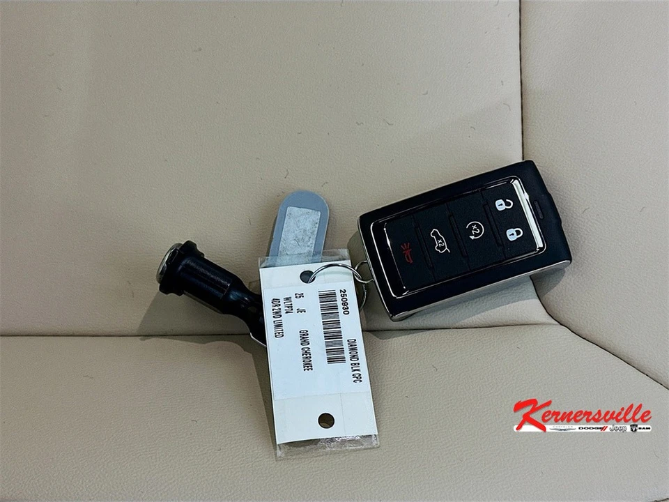 2025 Jeep KL Cherokee - Image 20 of 21