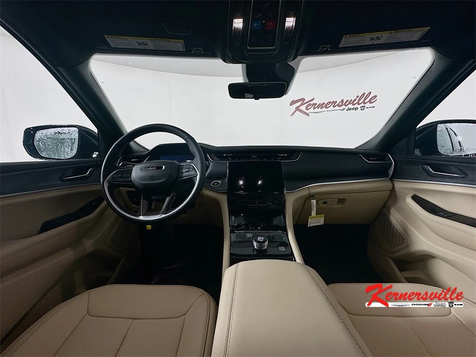 2025 Jeep WL Grand Cherokee - Image 9 of 12