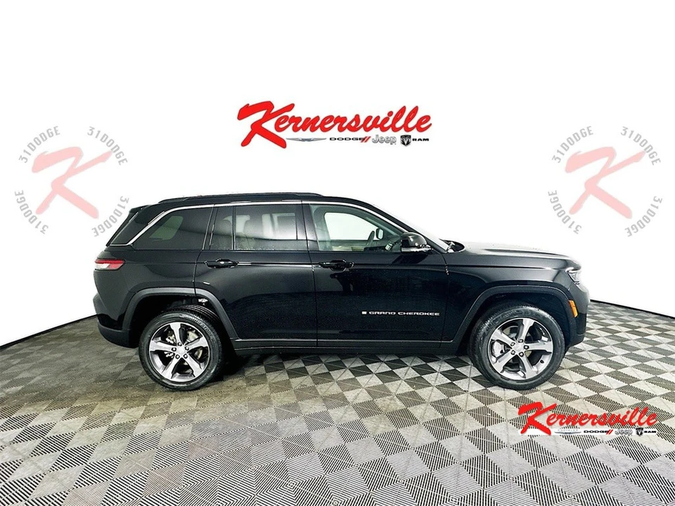 2025 Jeep WL Grand Cherokee - Image 8 of 12