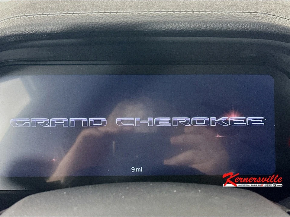 2025 Jeep KL Cherokee - Image 11 of 21