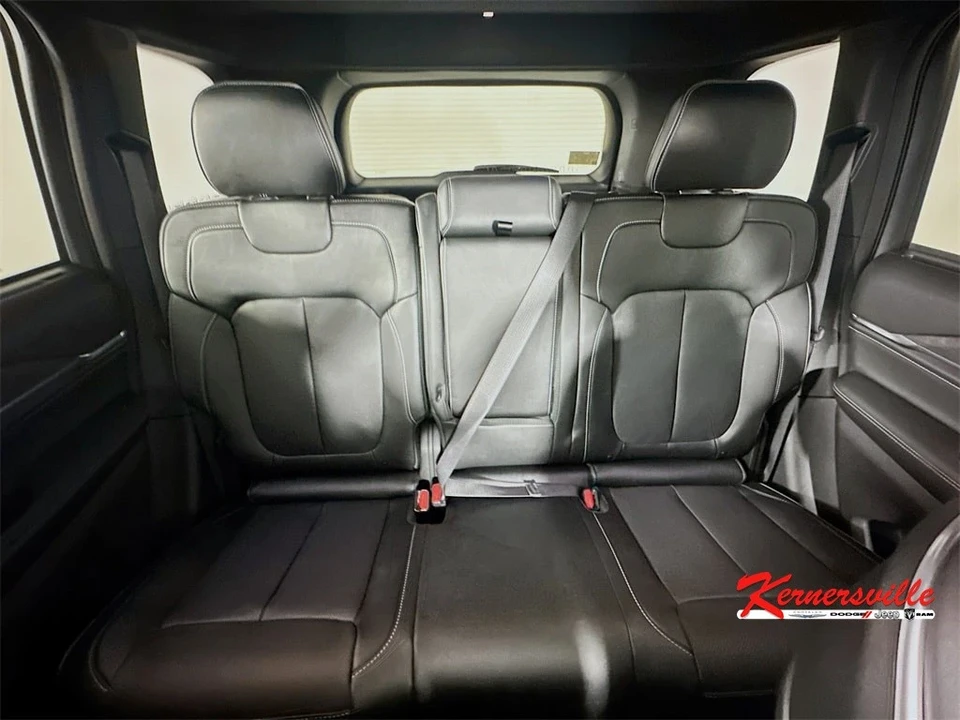 2025 Jeep WL Grand Cherokee - Image 10 of 12