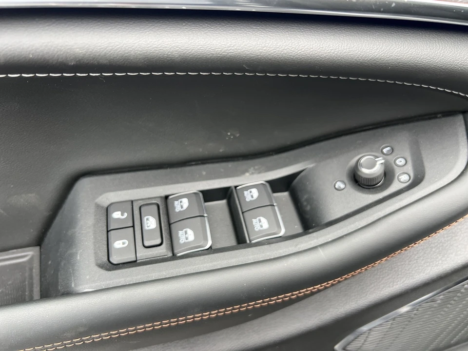 2025 Jeep WL Grand Cherokee - Image 17 of 21