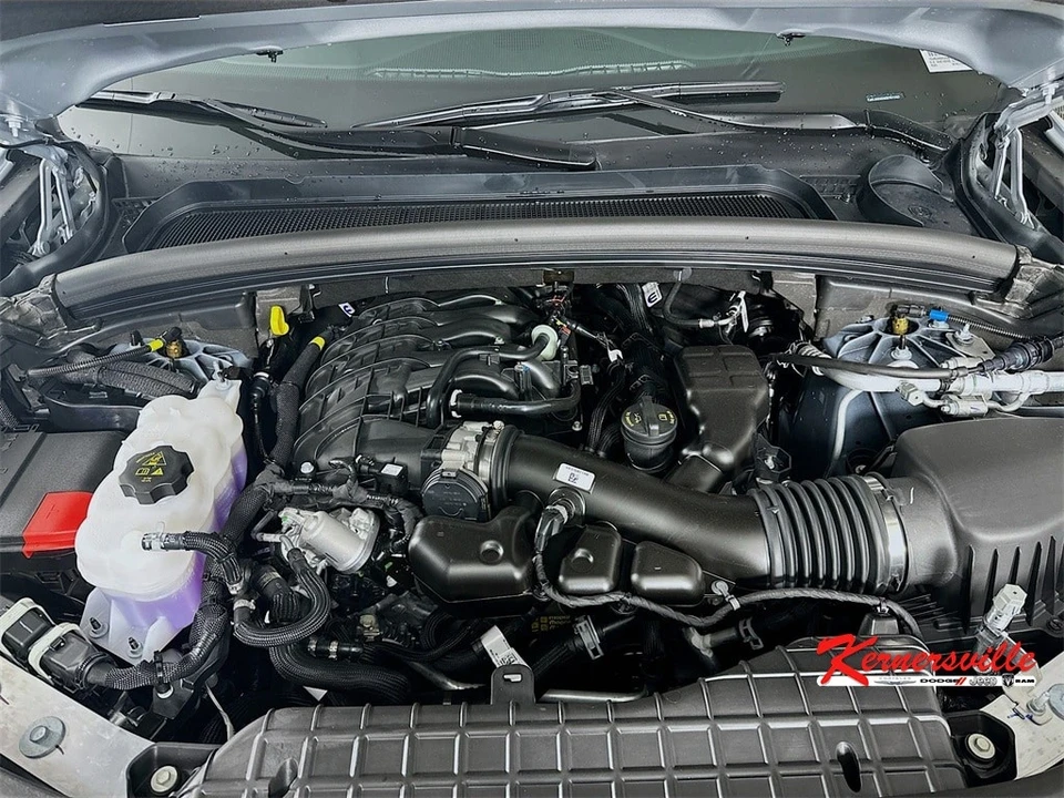 2025 Jeep KL Cherokee - Image 18 of 21