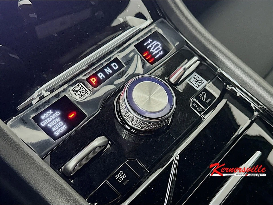 2025 Jeep WL Grand Cherokee - Image 12 of 21