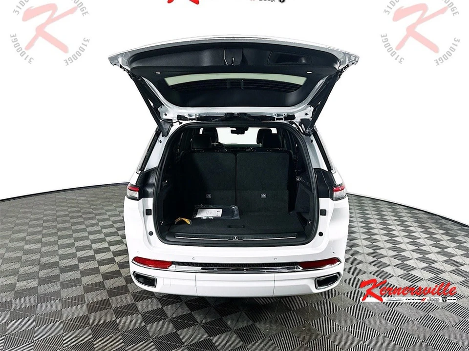 2025 Jeep WL Grand Cherokee - Image 16 of 21