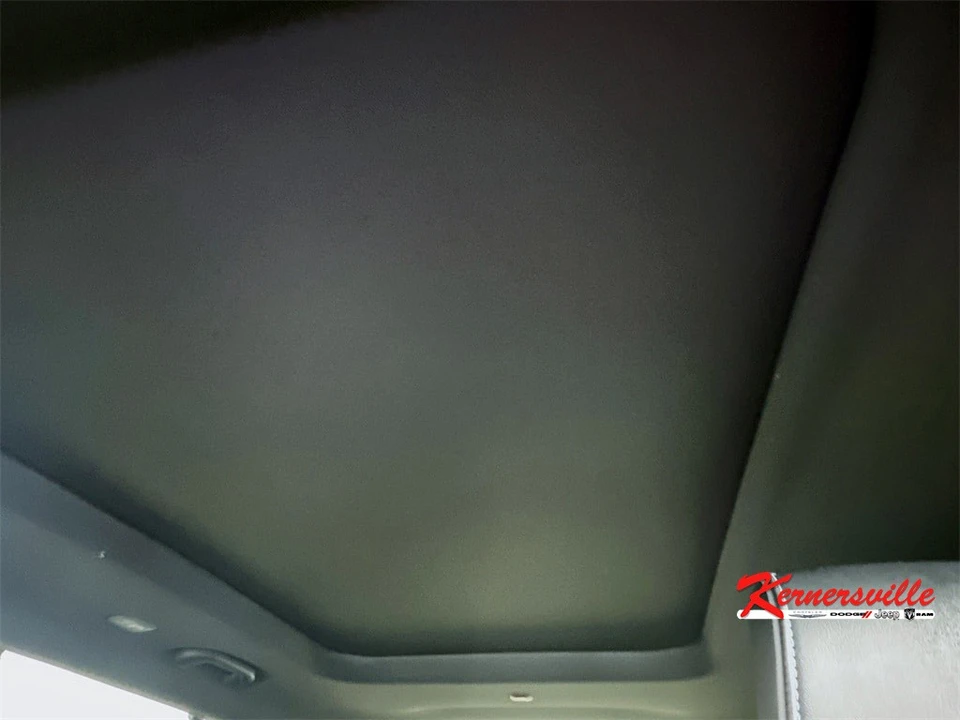 2025 Jeep WL Grand Cherokee - Image 14 of 21