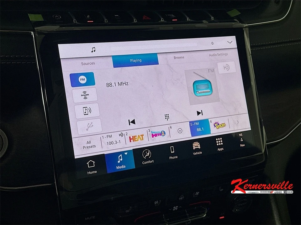 2025 Jeep WL Grand Cherokee - Image 13 of 21