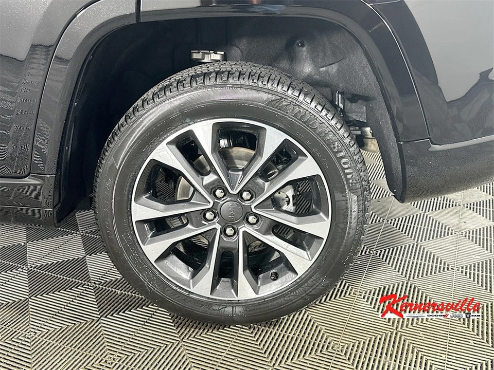 2025 Jeep WL Grand Cherokee - Image 17 of 21