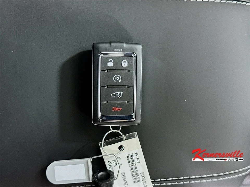 2025 Jeep WL Grand Cherokee - Image 20 of 21