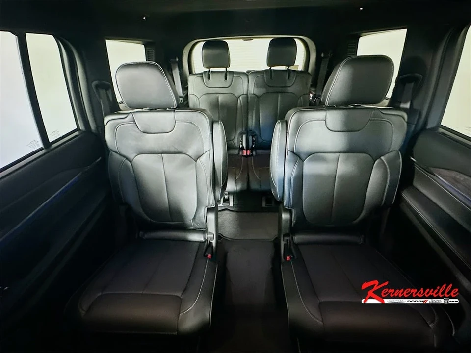 2025 Jeep WL Grand Cherokee - Image 10 of 21