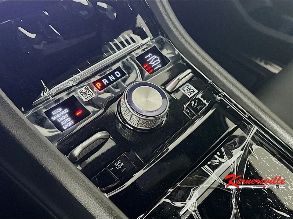 2025 Jeep WL Grand Cherokee - Image 12 of 21