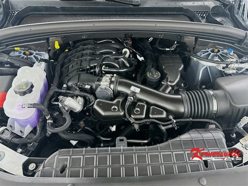 2025 Jeep KL Cherokee - Image 18 of 21