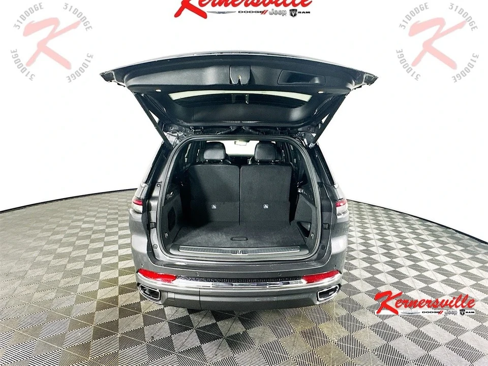 2025 Jeep WL Grand Cherokee - Image 16 of 21
