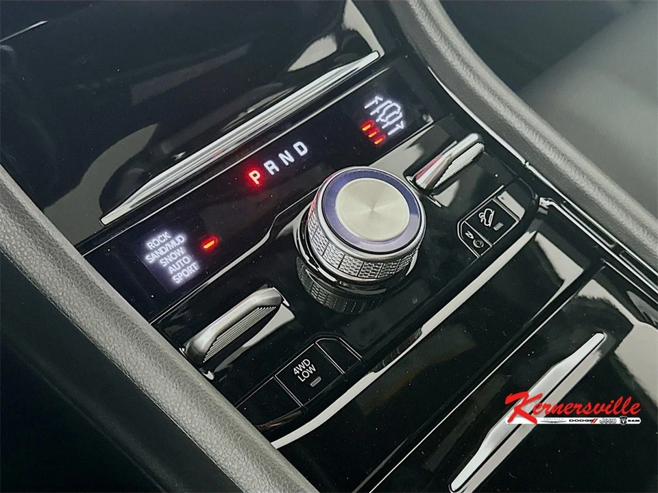 2025 Jeep KL Cherokee - Image 12 of 21
