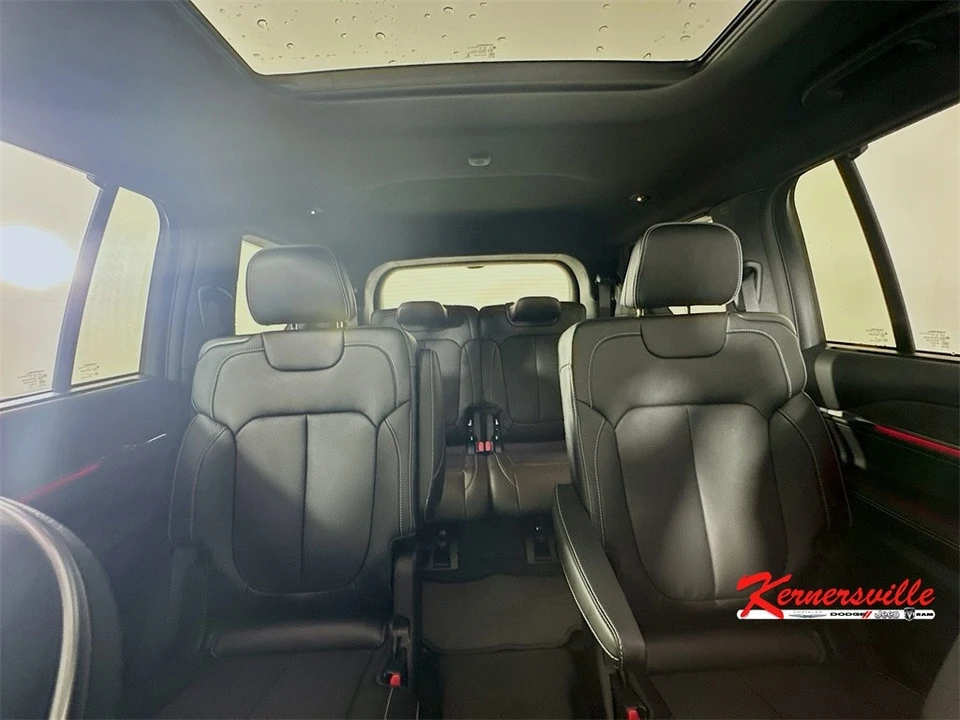 2025 Jeep KL Cherokee - Image 10 of 21