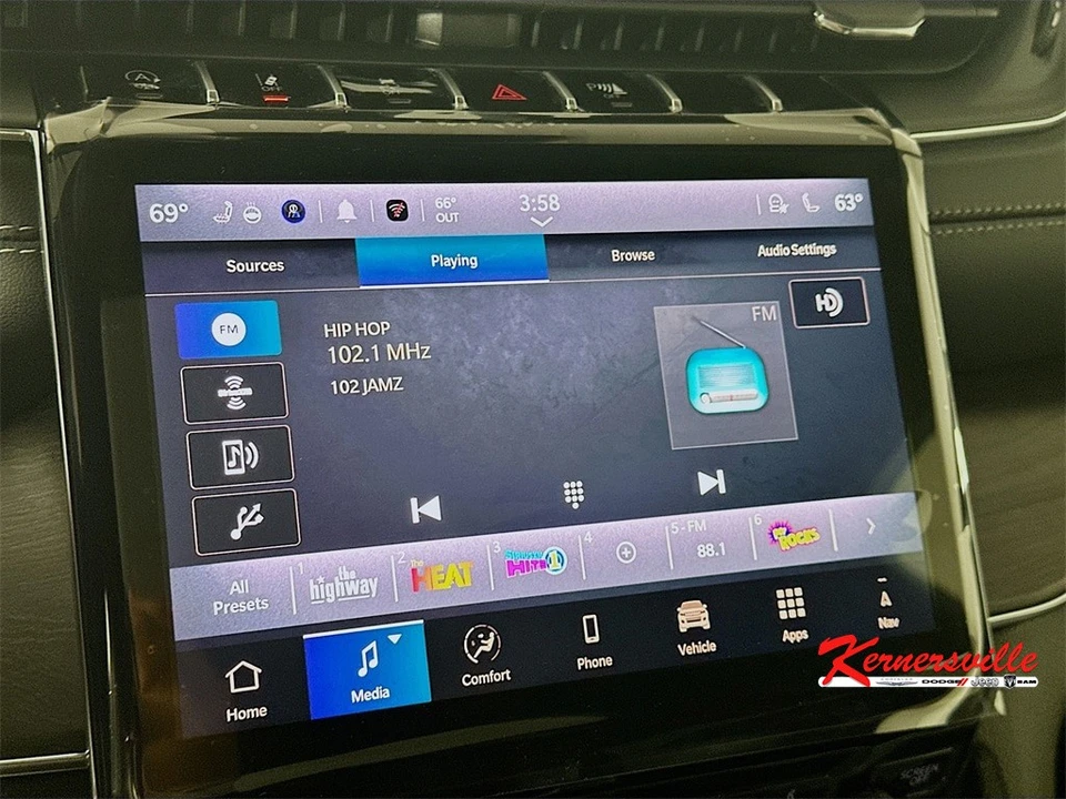 2025 Jeep WL Grand Cherokee - Image 13 of 21