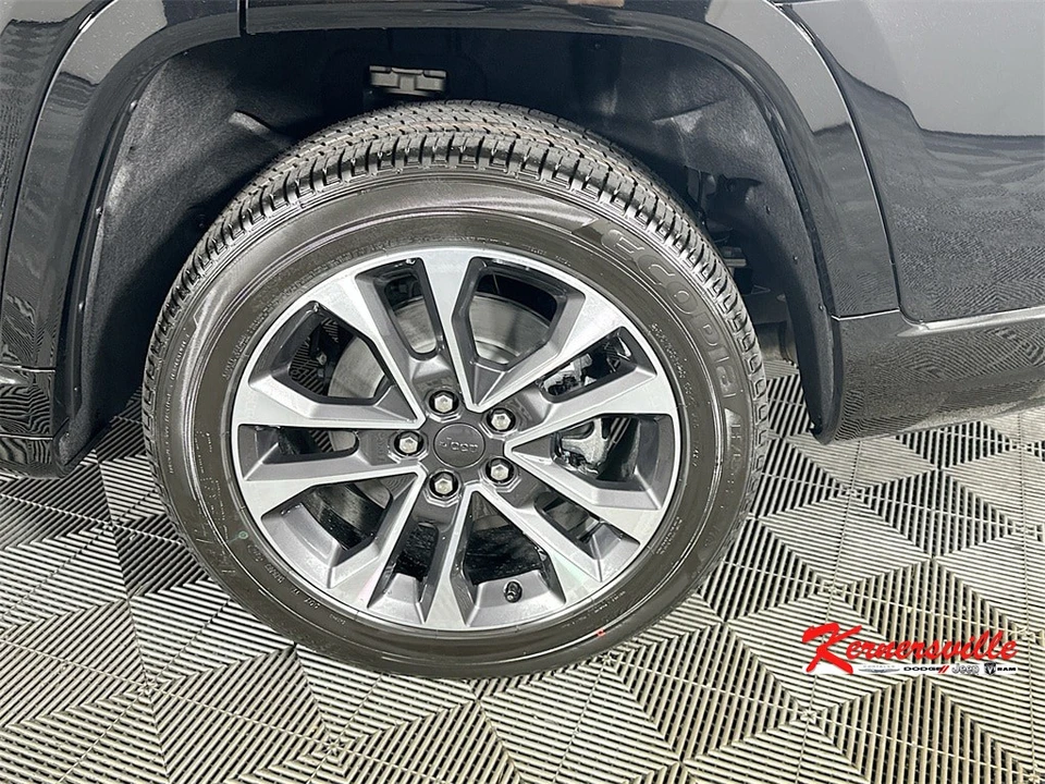 2025 Jeep WL Grand Cherokee - Image 17 of 21