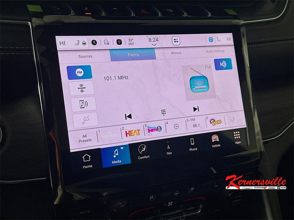 2025 Jeep WL Grand Cherokee - Image 13 of 21
