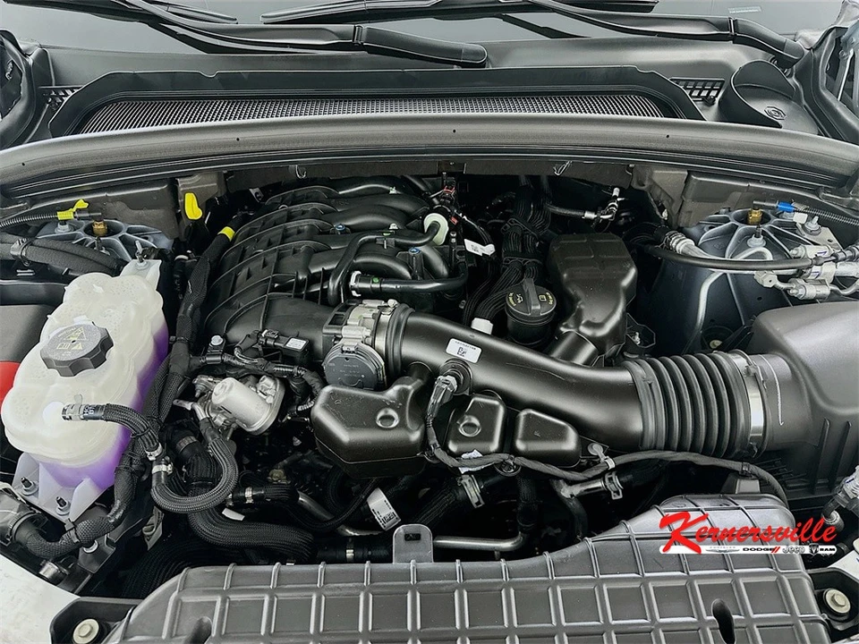 2025 Jeep WL Grand Cherokee - Image 18 of 21