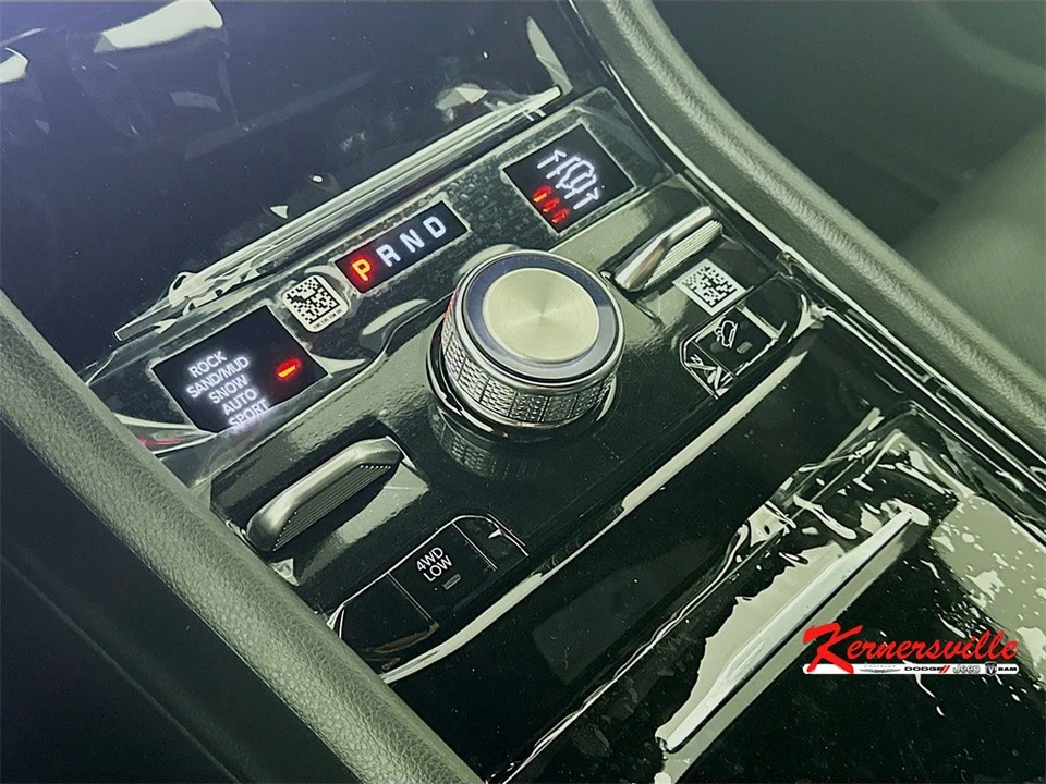 2025 Jeep KL Cherokee - Image 12 of 21