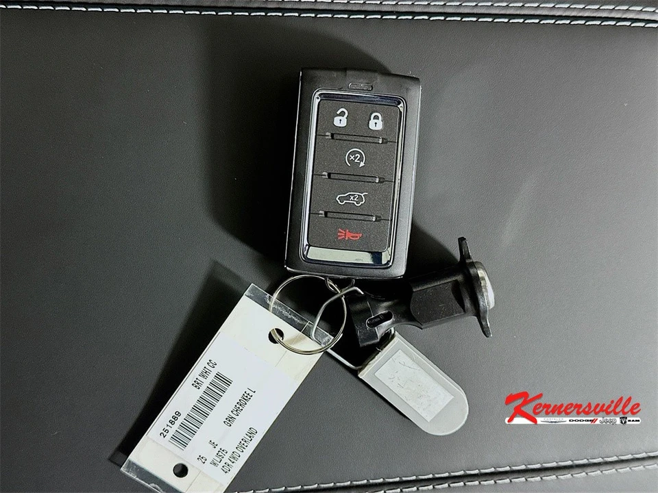 2025 Jeep KL Cherokee - Image 20 of 21