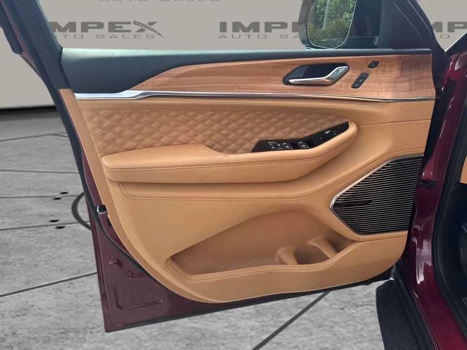 2025 Jeep WL Grand Cherokee - Image 17 of 27