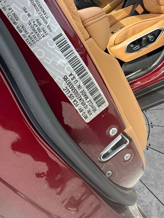 2025 Jeep WL Grand Cherokee - Image 26 of 27