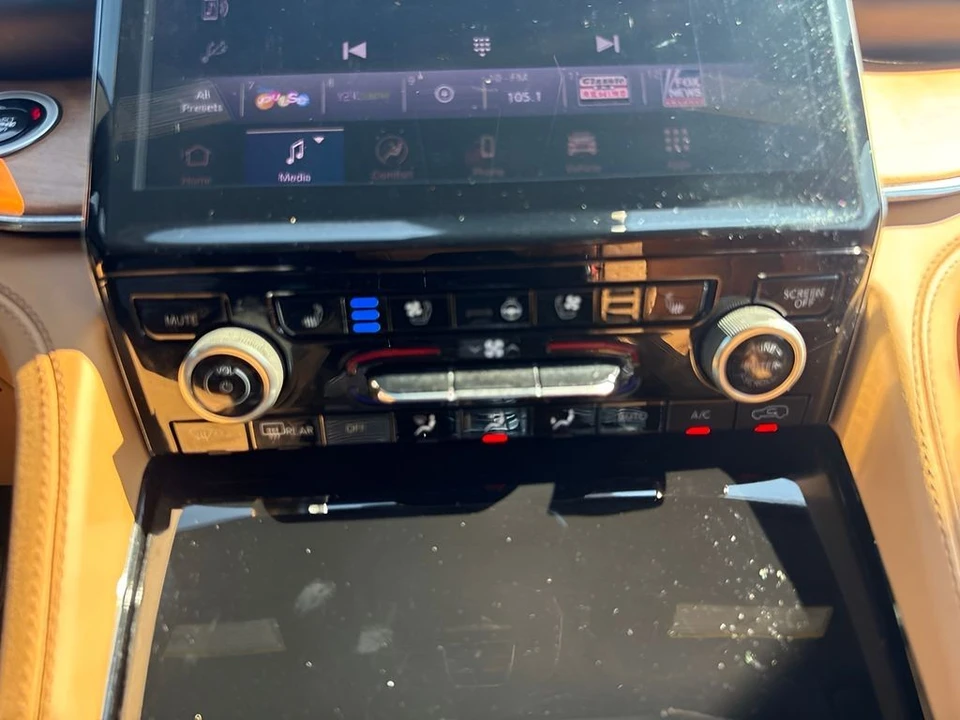 2025 Jeep WL Grand Cherokee - Image 16 of 31