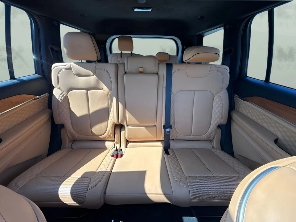 2025 Jeep WL Grand Cherokee - Image 11 of 31