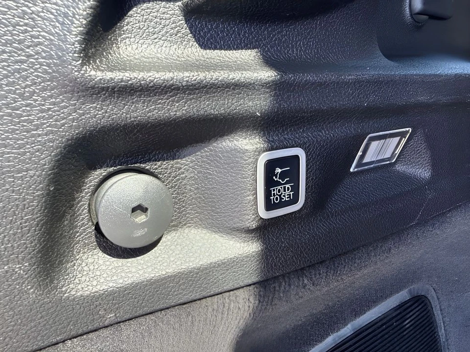 2025 Jeep WL Grand Cherokee - Image 26 of 31
