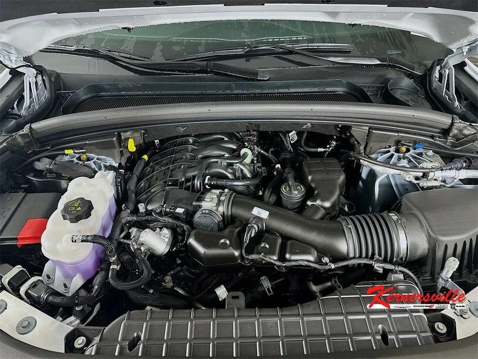2025 Jeep WL Grand Cherokee - Image 18 of 21