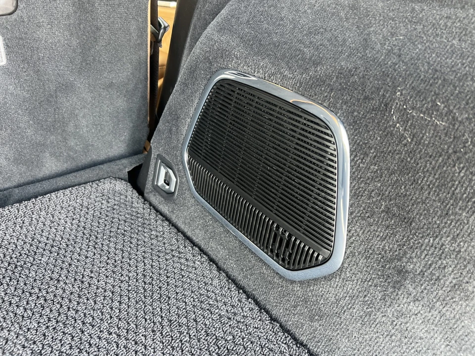 2025 Jeep WL Grand Cherokee - Image 10 of 31