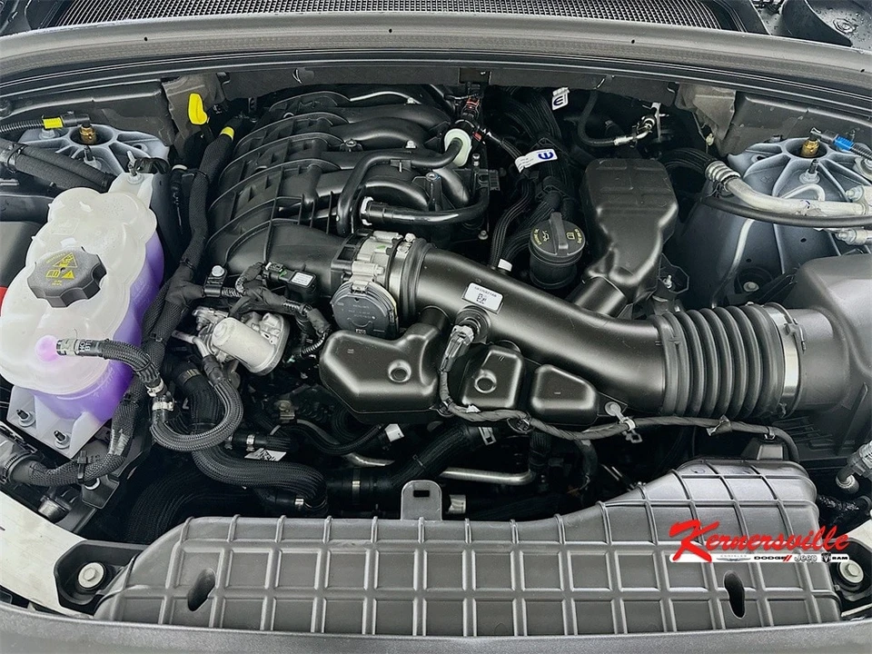 2025 Jeep KL Cherokee - Image 18 of 21
