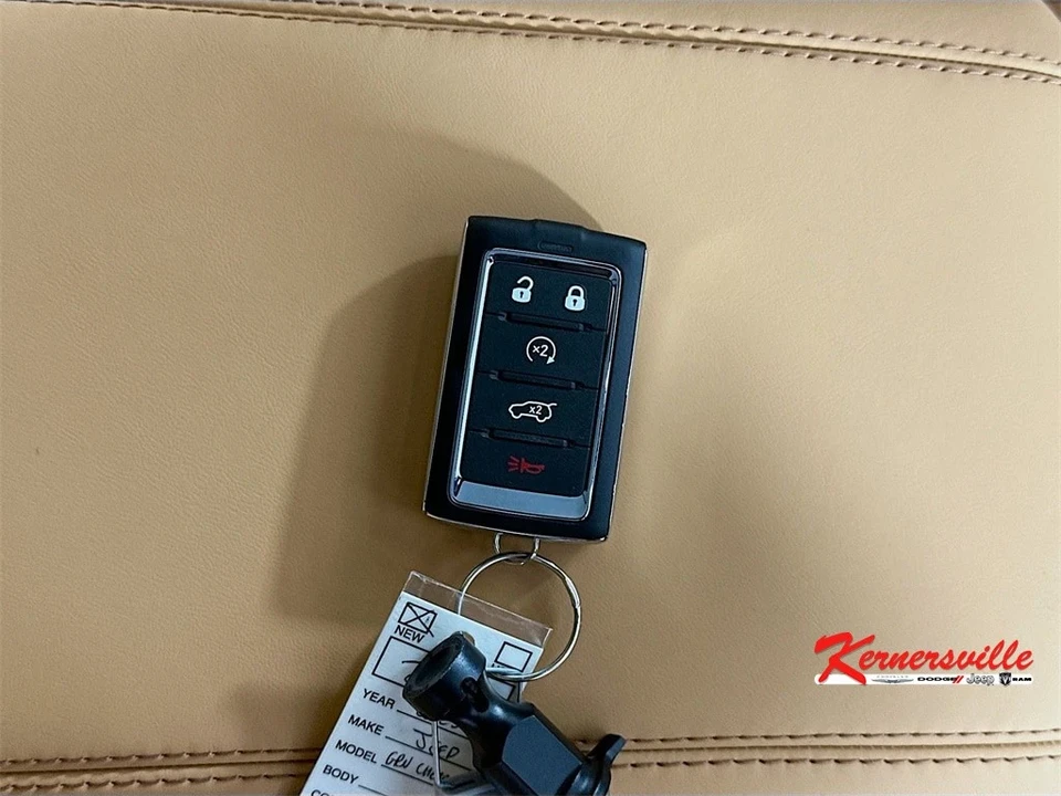 2025 Jeep WL Grand Cherokee - Image 20 of 21
