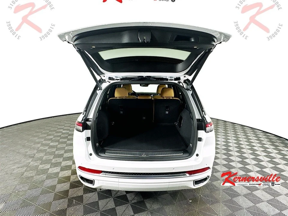 2025 Jeep WL Grand Cherokee - Image 16 of 21
