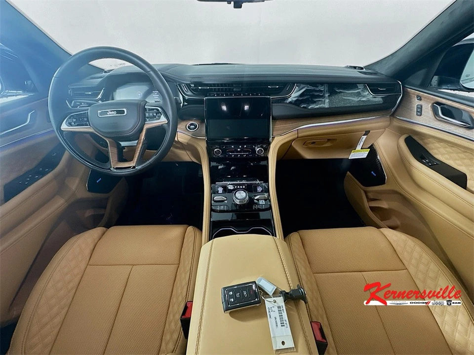 2025 Jeep WL Grand Cherokee - Image 10 of 12