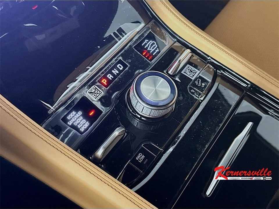 2025 Jeep WL Grand Cherokee - Image 12 of 21