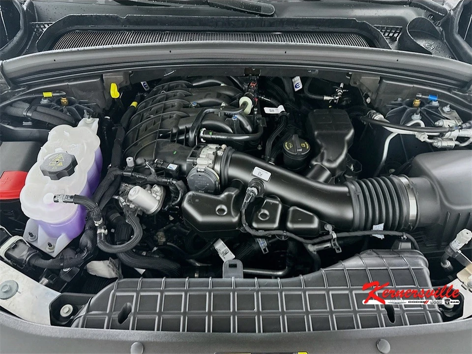 2025 Jeep KL Cherokee - Image 18 of 21