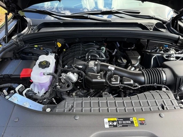 2025 Jeep WL Grand Cherokee - Image 10 of 31