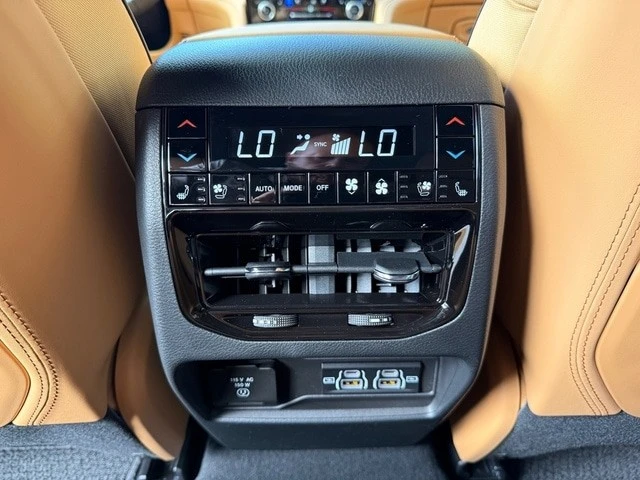 2025 Jeep WL Grand Cherokee - Image 18 of 21