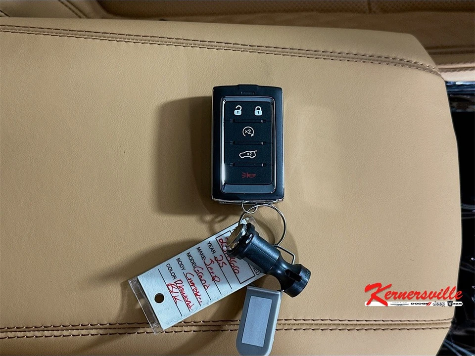 2025 Jeep WL Grand Cherokee - Image 20 of 21