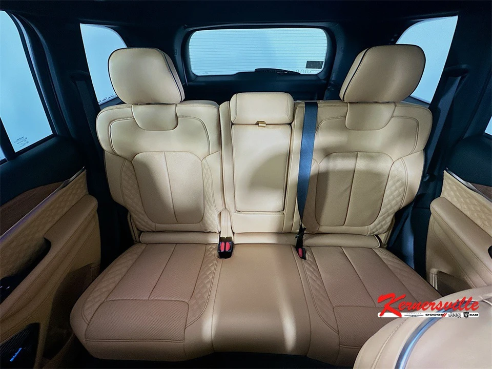 2025 Jeep KL Cherokee - Image 10 of 21