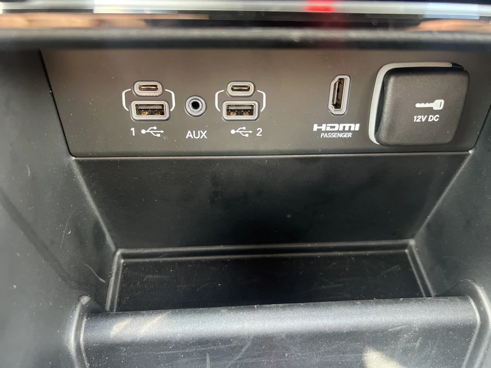 2025 Jeep WL Grand Cherokee - Image 25 of 31