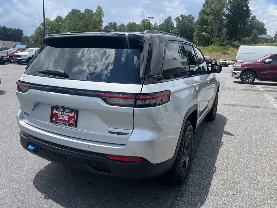 2025 Jeep WL Grand Cherokee - Image 3 of 31