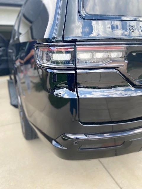 2025 Jeep WS Grand Wagoneer - Image 9 of 10