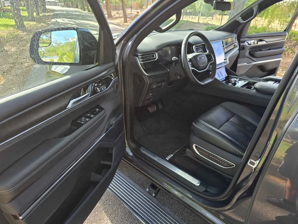 2025 Jeep WS Grand Wagoneer - Image 8 of 20